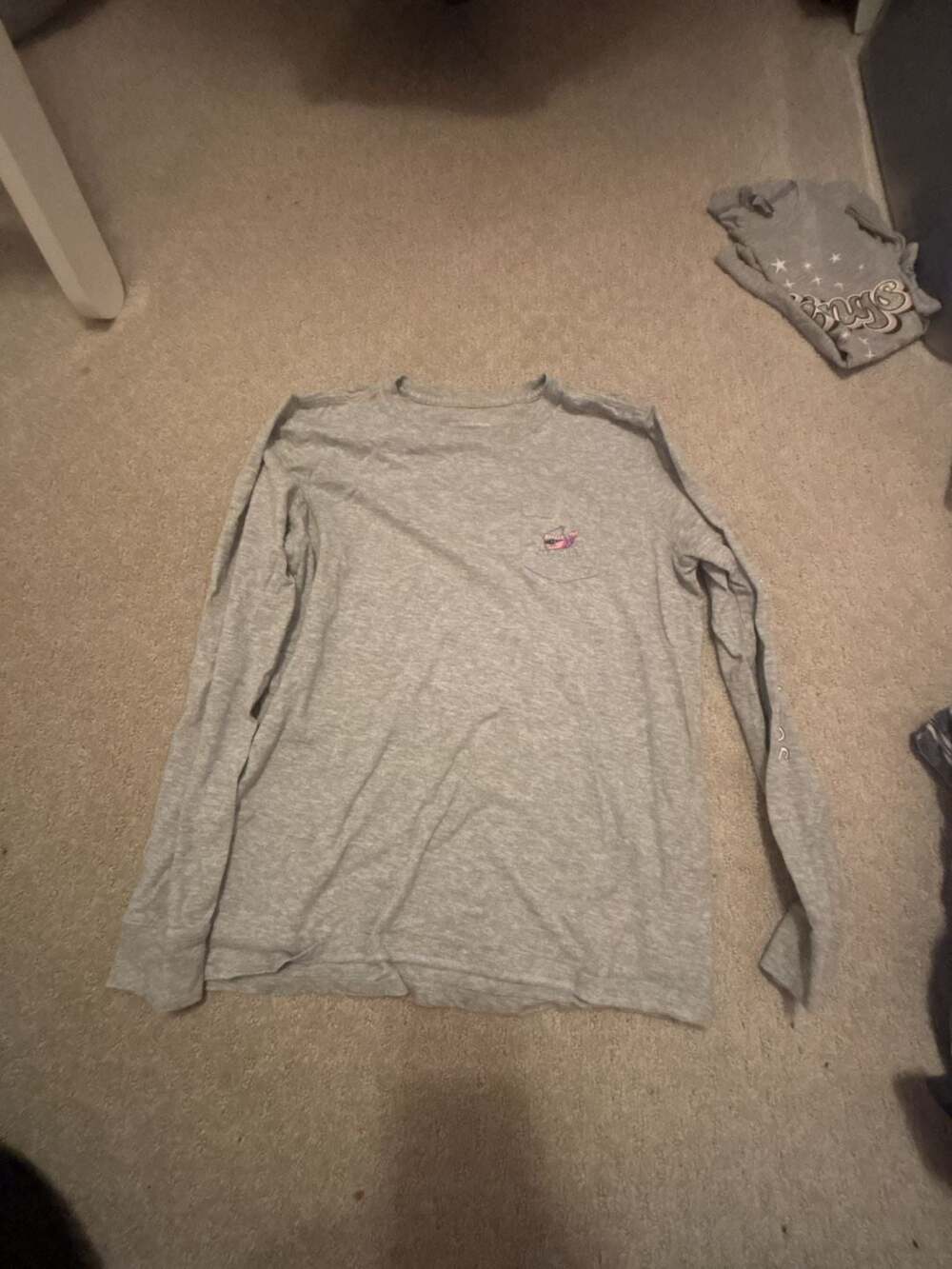 Kids Vineyard Vines Long Sleeve Pocket T-Shirt  Size XL Gray